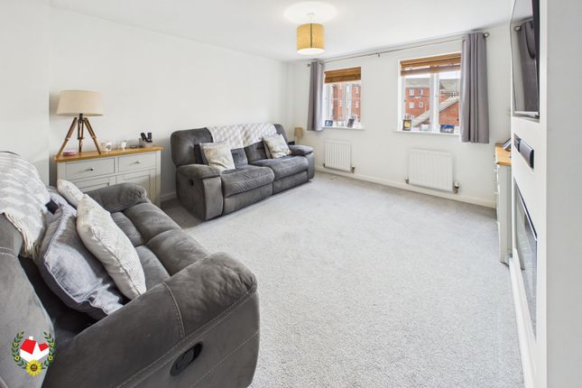 5 Ruardean Drive, Gloucester photo 4