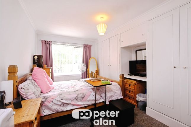 11, Wonastow Close, Monmouth photo 4