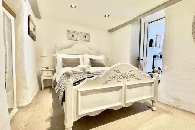 Ground Floor Bedroom.Jpeg