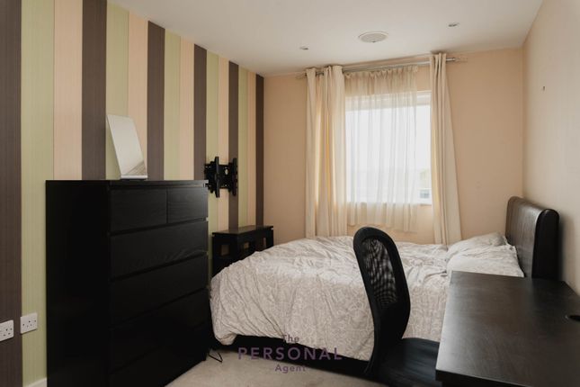 129, Capitol Square, Epsom photo 5