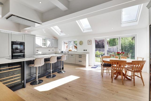 12, Lime Trees, Staplehurst photo 2