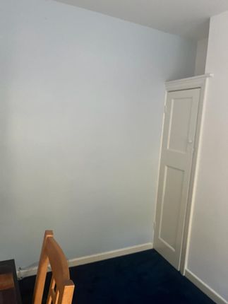 Room to rent in Leighton Road, Enfield