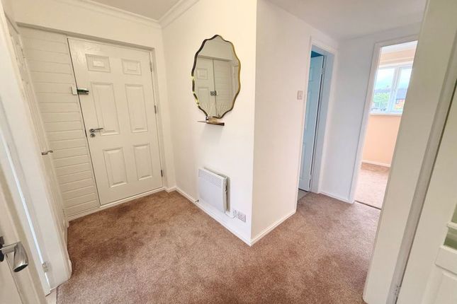 Flat 2 6, Thorgam Court, Grimsby photo 2