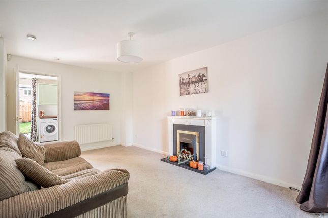 10, Nidd Close, York photo 3