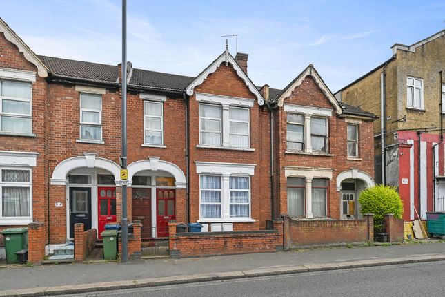 Thumbnail Maisonette for sale in Masons Avenue, Harrow