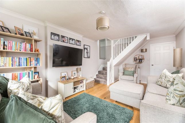 9, Daisy Close, Batley photo 4