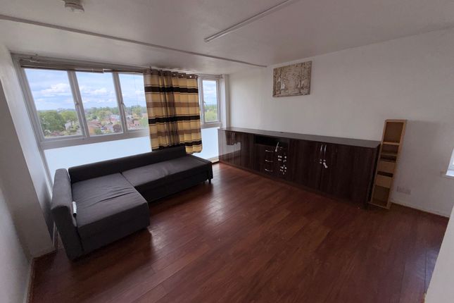 29 Poplar House, High Street, Slough photo 4
