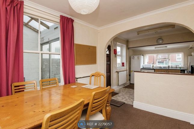 5 Bedroom Terraced