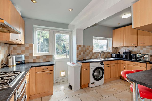 214 Feltham Road, Feltham Road, Ashford photo 4