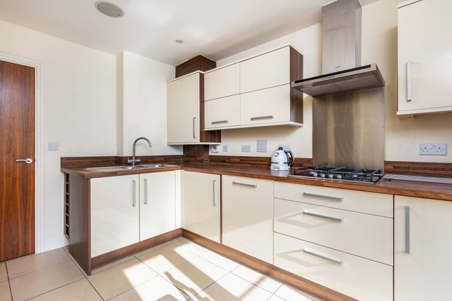 Flat 9, Kirtling Place, Winchester photo 3