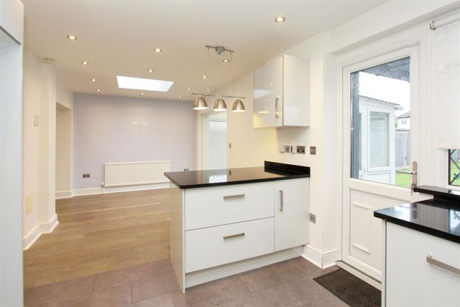 111, Hartland Drive, Ruislip photo 4