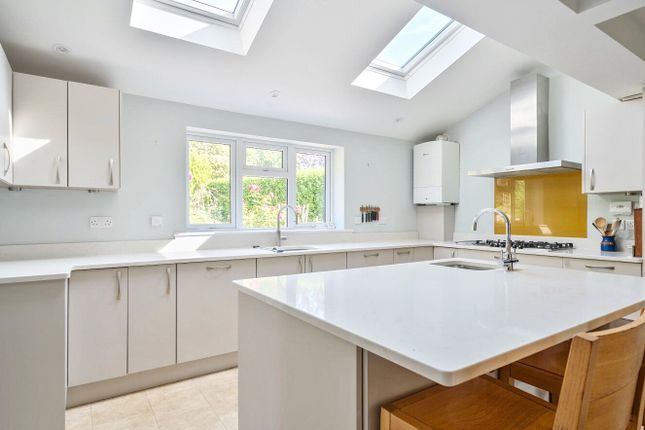 10, Fox Lea, Worthing photo 5