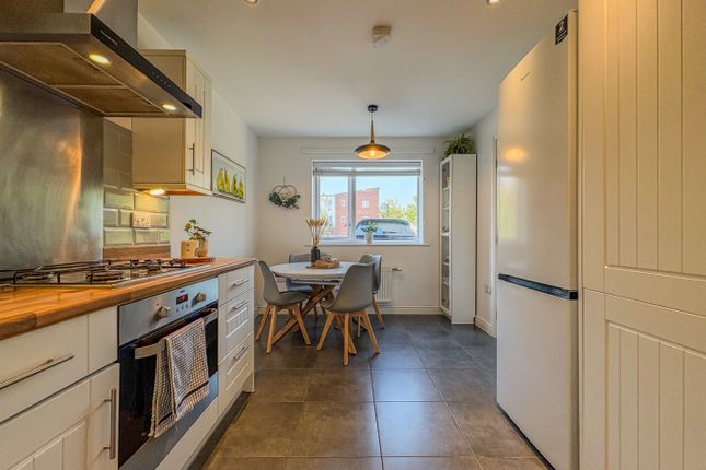 2 Cotford Close, Bristol, City of Bristol photo 4