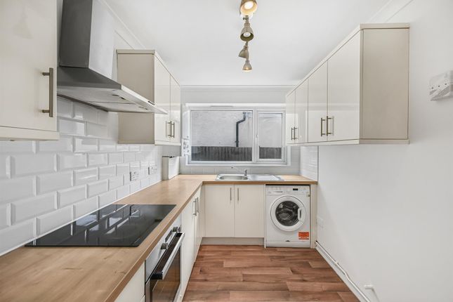 Flat 1 Kingsmead Lodge, 26, Heathcote Grove, London photo 2