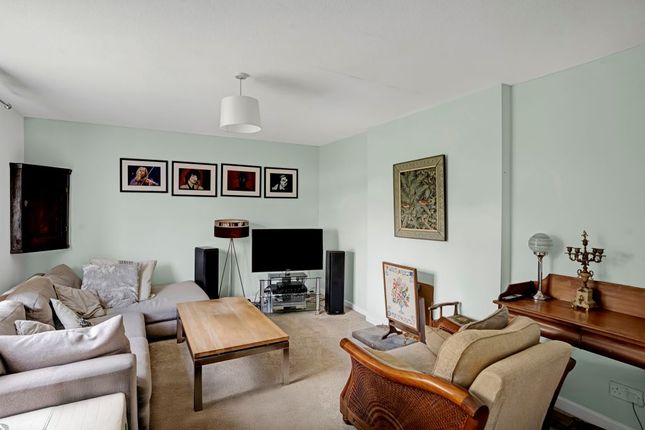 29, Hampson Crescent, Wilmslow photo 4