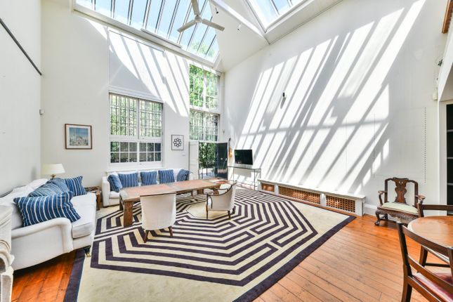 Detached house for sale in Avenue Studios, Sydney Close, Chelsea