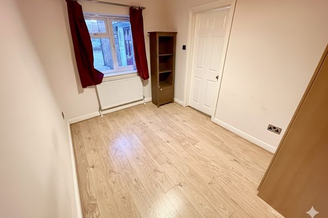 16 Maulden Close, Luton, Bedfordshire photo 4