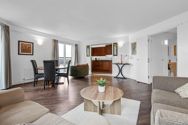 Flat 222, 14, Waterman Building, Westferry Road, London photo 3