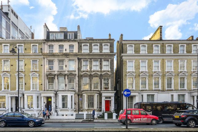 Studio flat on Cromwell Road, Earls Court, £4,334/mo