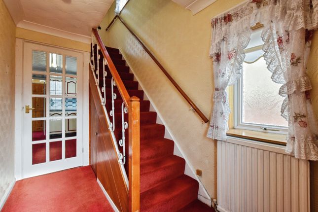 20, Arfryn, Ammanford photo 3