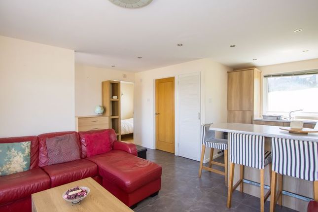 83 Lavernock Point, Fort Road, Penarth photo 3