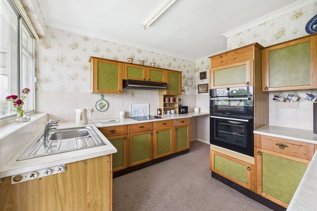 22 Amanda Way, Liskeard photo 3