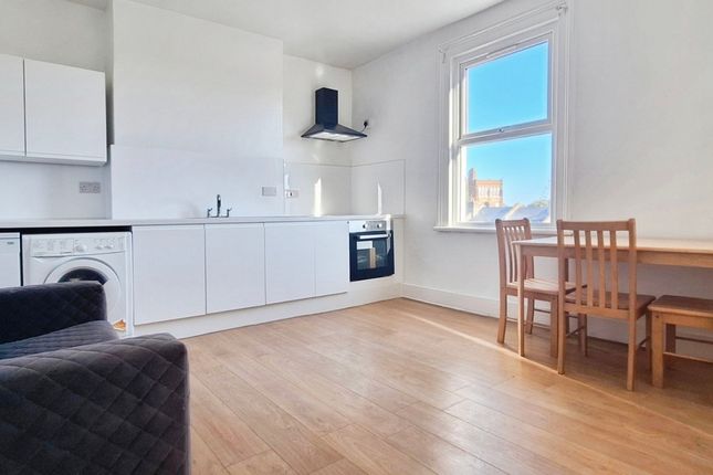 Flat 5, 861, Harrow Road, London photo 5