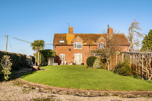 3-bed house on Yearston Cottage, Worcester, £385,000