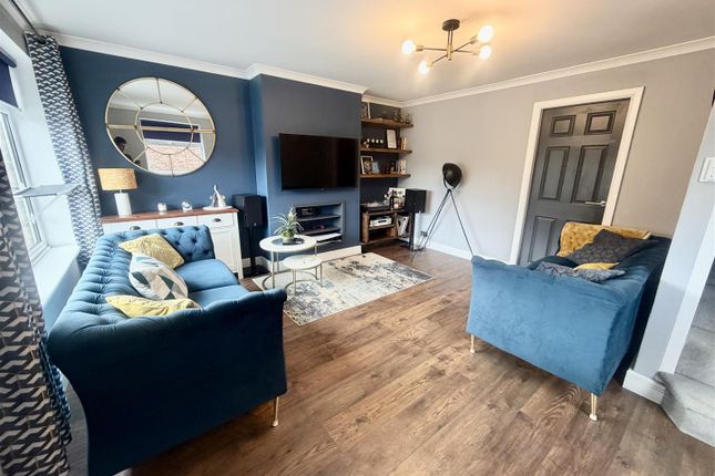 69, Acaster Drive, Leeds photo 4