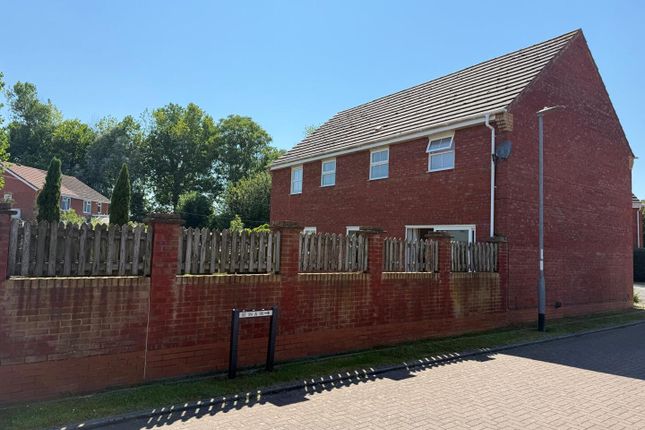 96, Cookson Close, Burnham-On-Sea photo 2