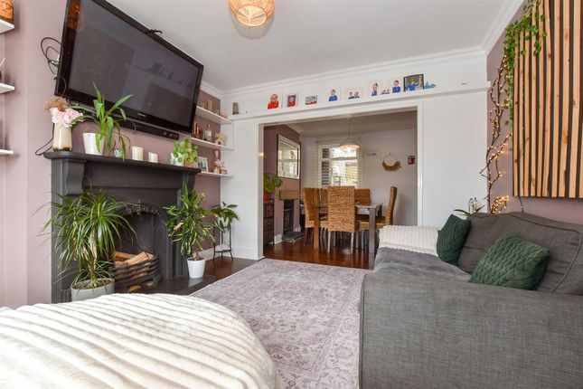 70, Heathfield Avenue, Dover photo 2