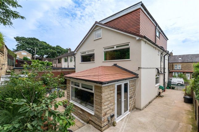 7, Leyburn Grove, West Yorkshire photo 3
