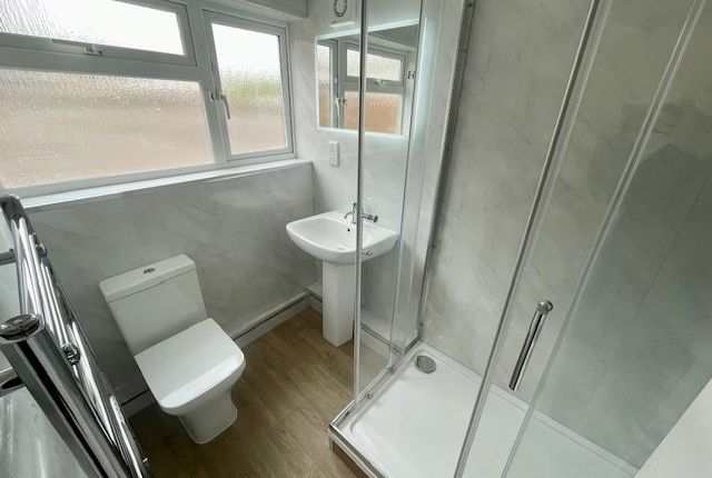 Room 3, Cannock photo 5