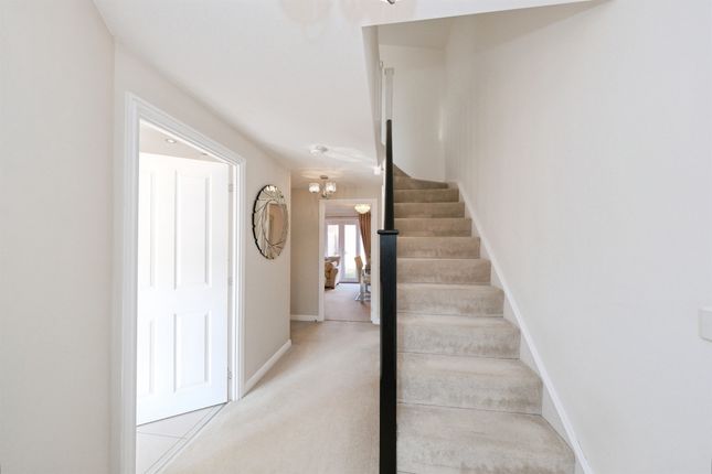 55, Linnet Drive, Mansfield photo 2