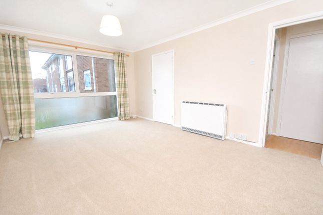 29 Hale Court,, Fairview Gardens, Farnham photo 3
