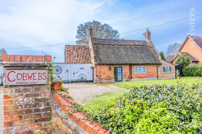 Cottage for sale in Parish Road, Stratton Strawless, Norwich