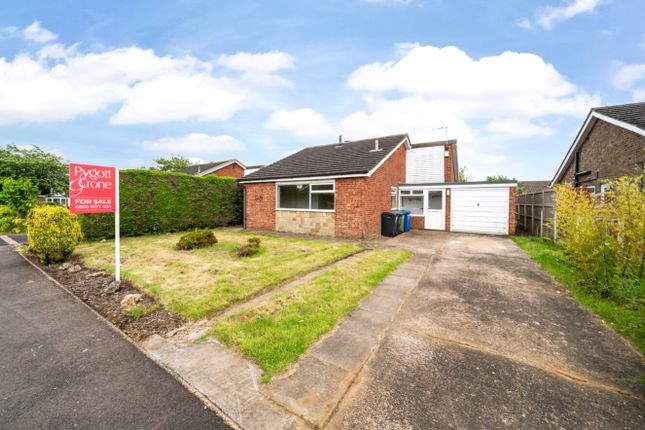 Thumbnail Detached bungalow for sale in Wold View, Nettleham, Lincoln, Lincolnshire