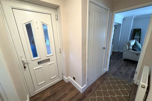 11, Partridge Way, Oldham photo 5