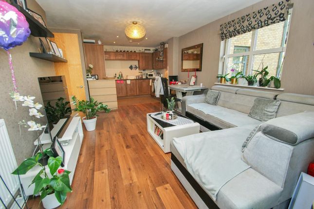 12 Riverside Wharf, Riverside, Bishop's Stortford photo 2