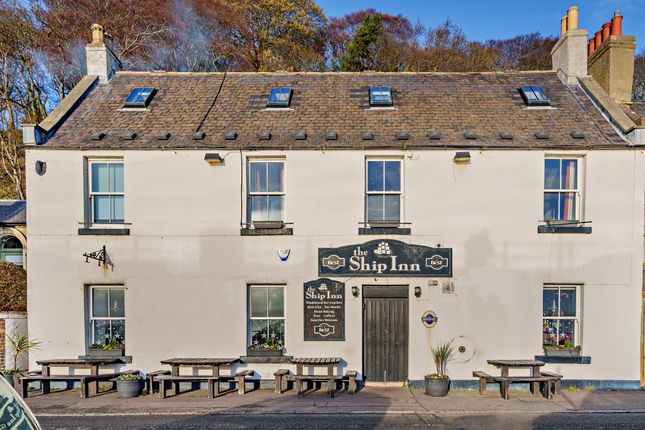 Thumbnail Pub/bar for sale in The Promenade, Limekilns