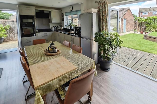14, Wiltshire Avenue, Bristol photo 5