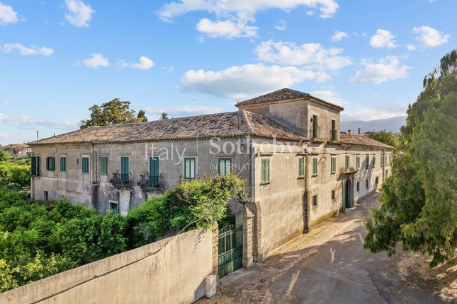 Country house for sale in Contrada San Leonardo, Badolato, Calabria