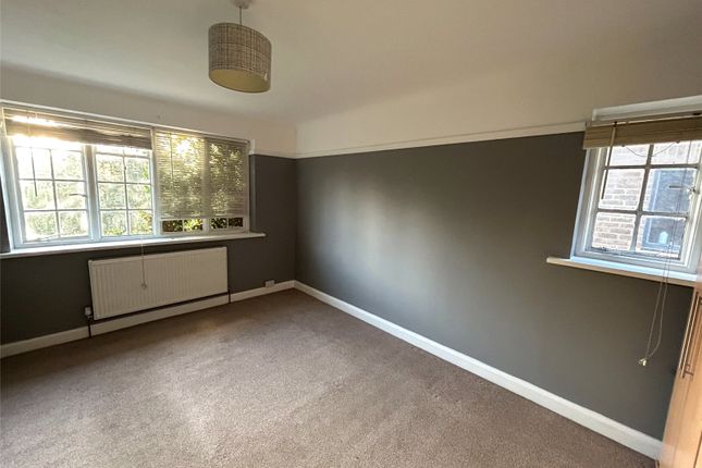 Thumbnail Room to rent in Bromley Common, Bromley