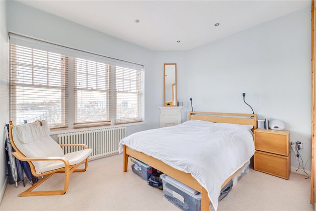 Flat for sale in Kings Court Mansions, 721 Fulham Road
