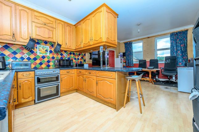 17, Main Road South, Dagnall photo 4