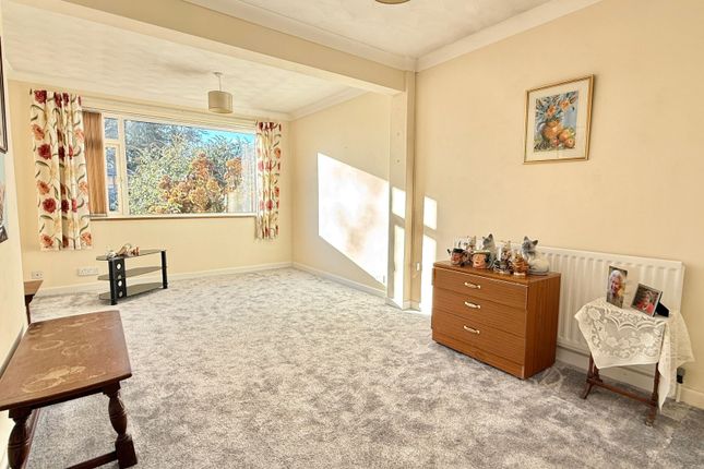35 Seymour Road, Ringwood photo 4