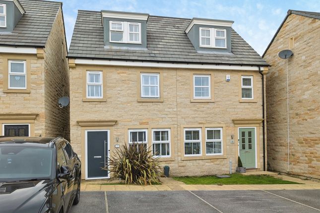 3-bed house on 23, Boshaw Mews, Holmfirth, £270,000