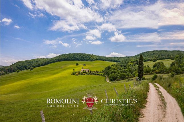 Farm for sale in Pienza, Tuscany, Italy