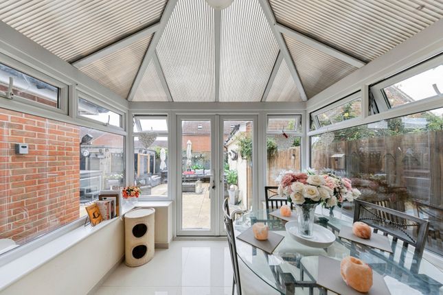 4, Tortoiseshell Road, Buckinghamshire photo 4