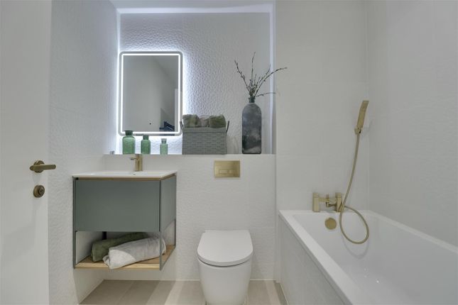 Show Home Handleys Corner, 44-46, Palmerston Road, Southsea photo 3